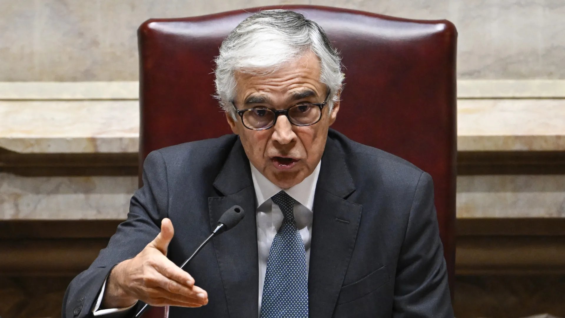 
                    Presidente da AR pede afirmação permanente dos direitos humanos
                