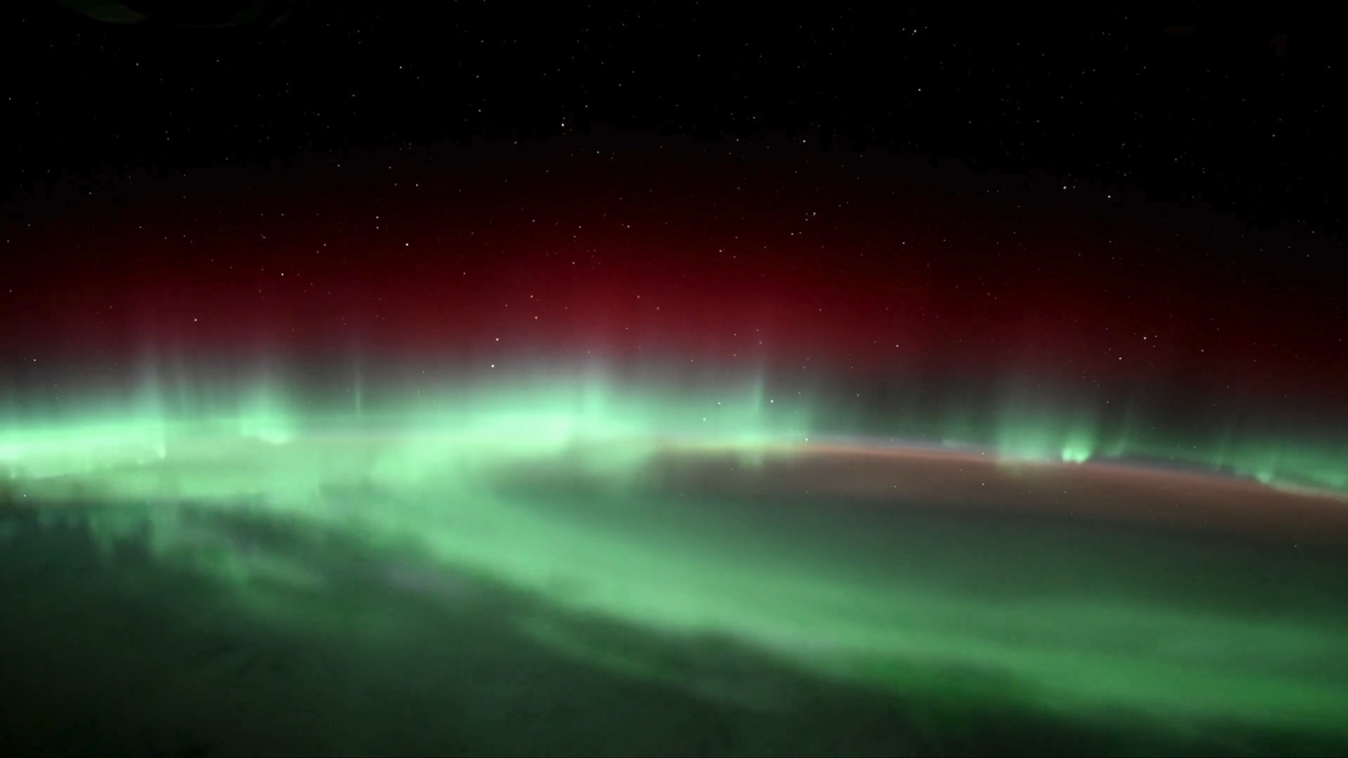 Astronauta capta vídeo de aurora 'espalhar-se' pela atmosfera da Terra