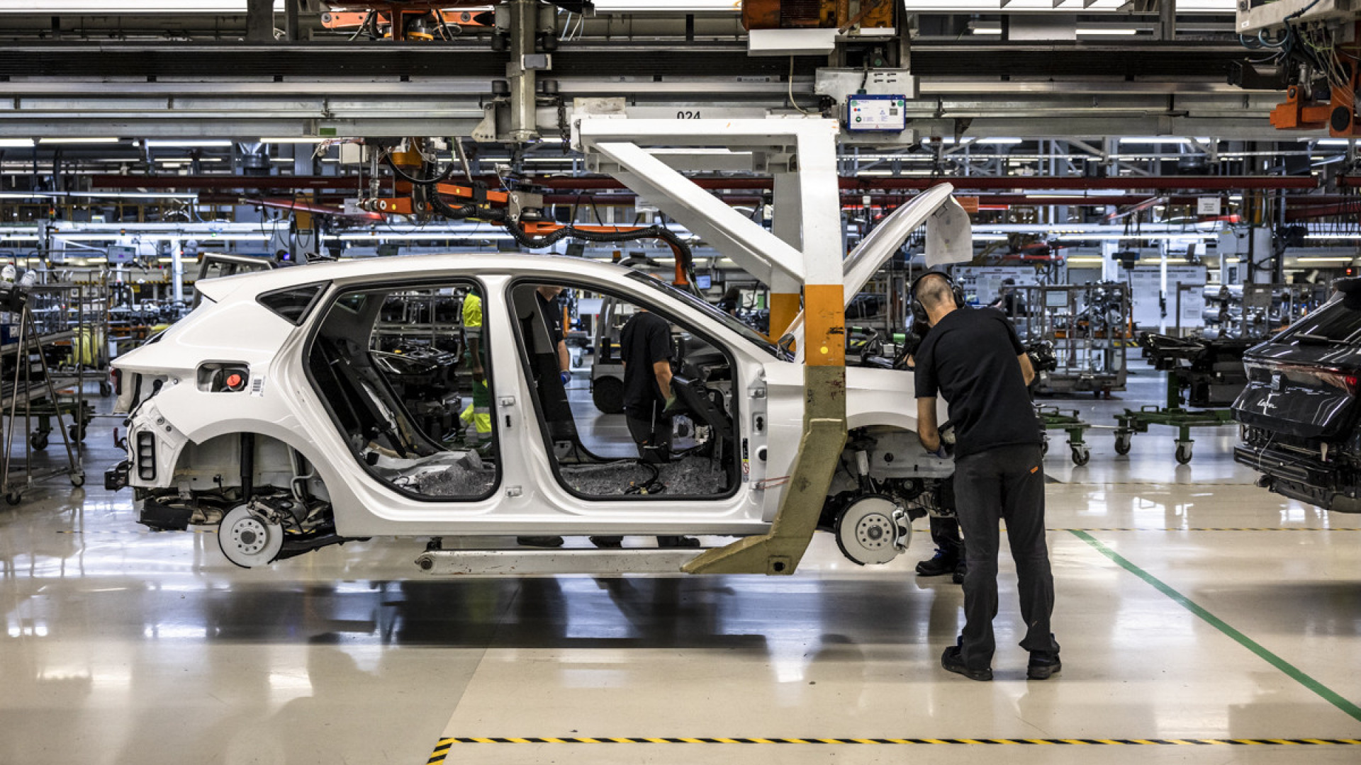 Fornecedores automóveis apelam a 