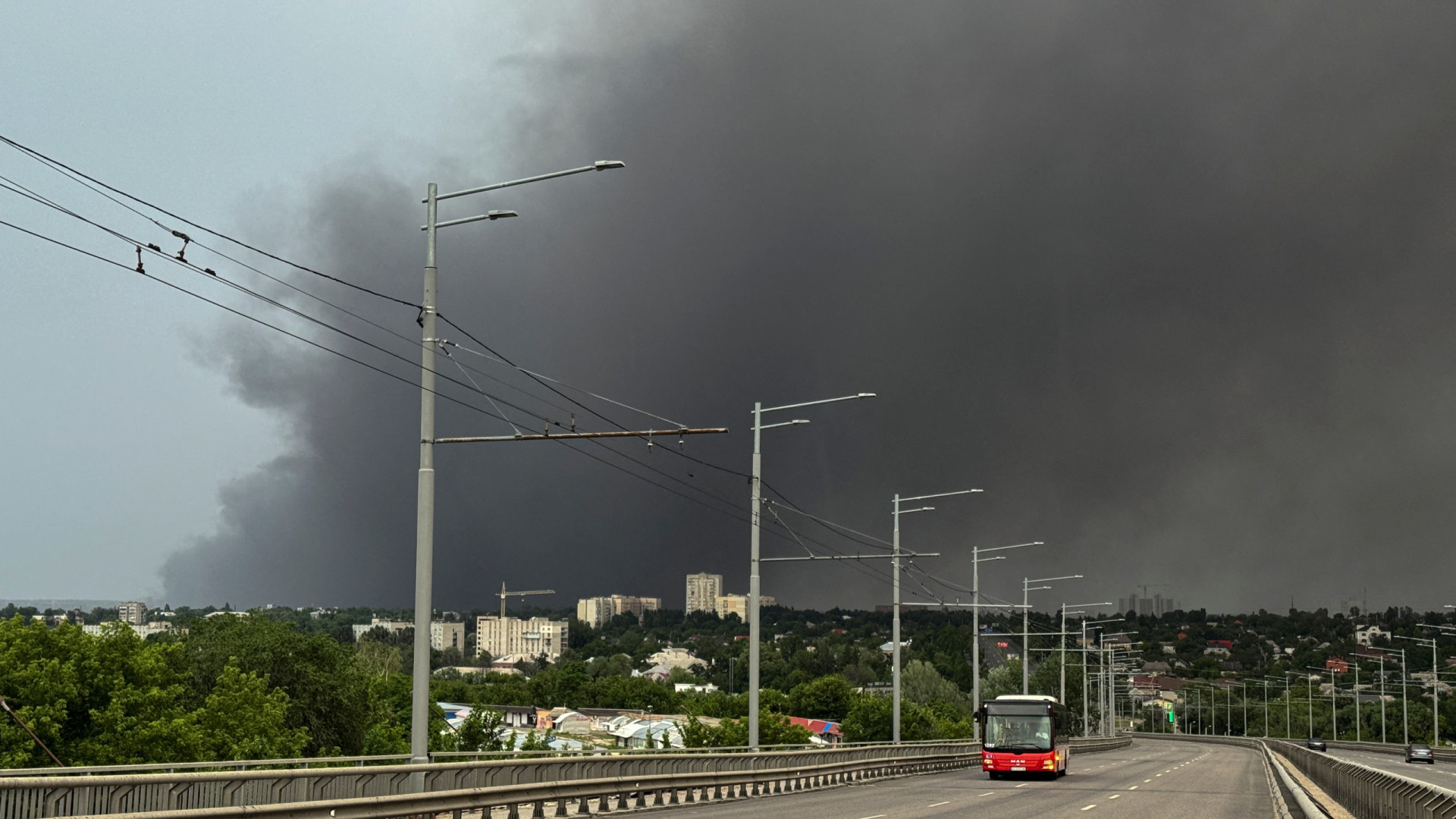 Rússia extingue 43 incêndios florestais num dia e combate outros 70
