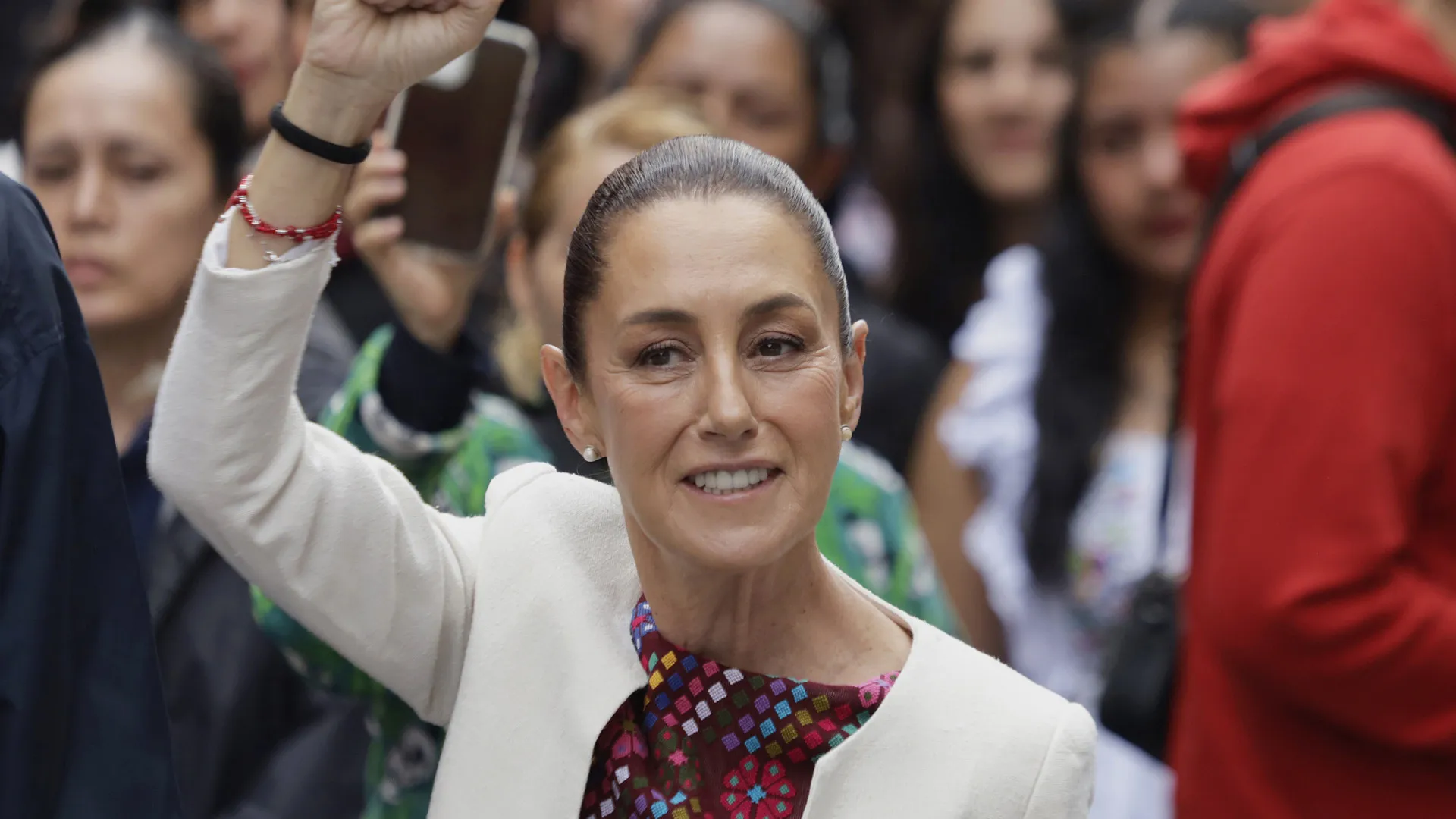 
                    Sheinbaum celebra um ano no poder no México com 