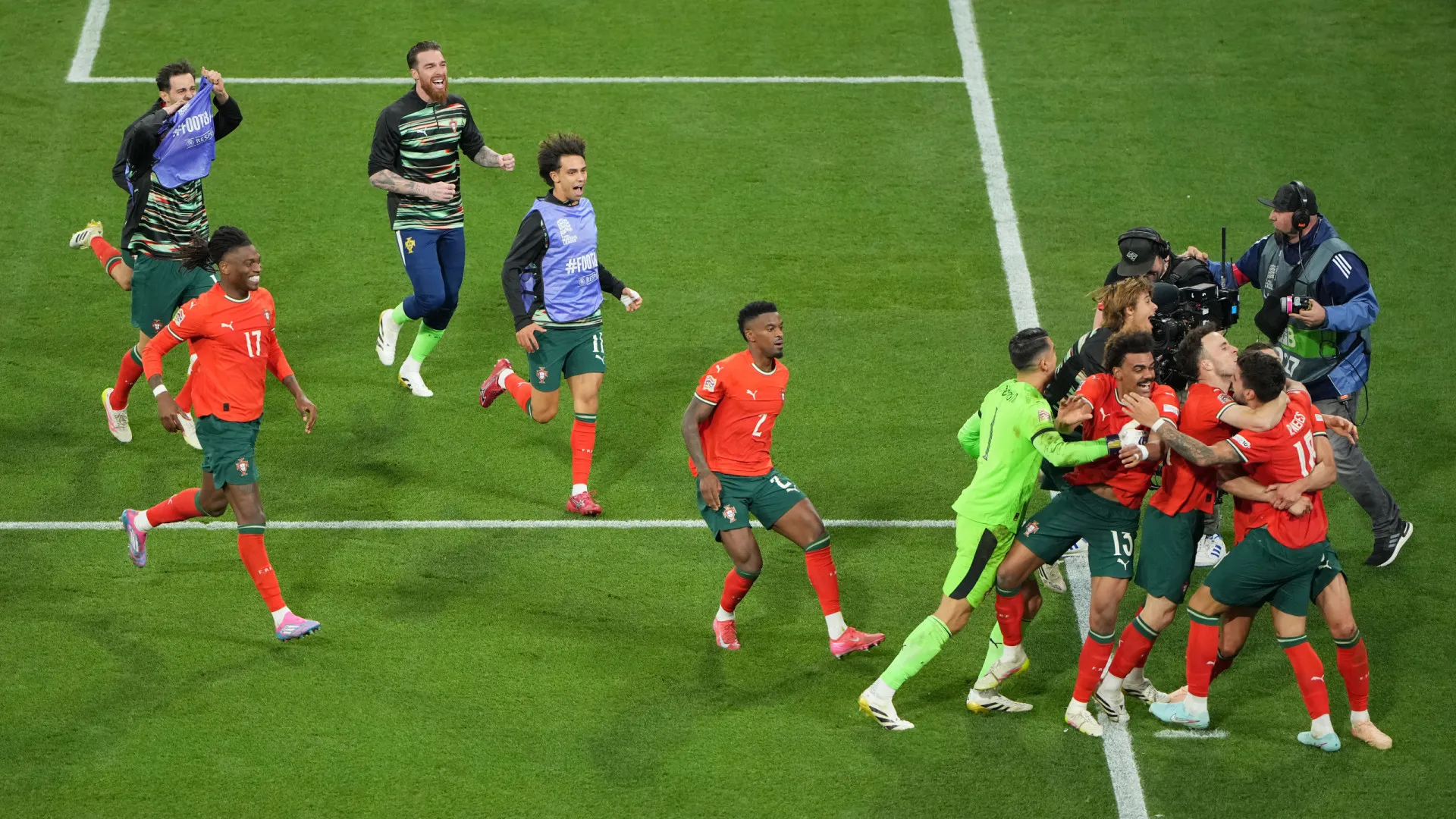 'Explosão' de alegria. O momento que coroou Portugal na Liga das Nações