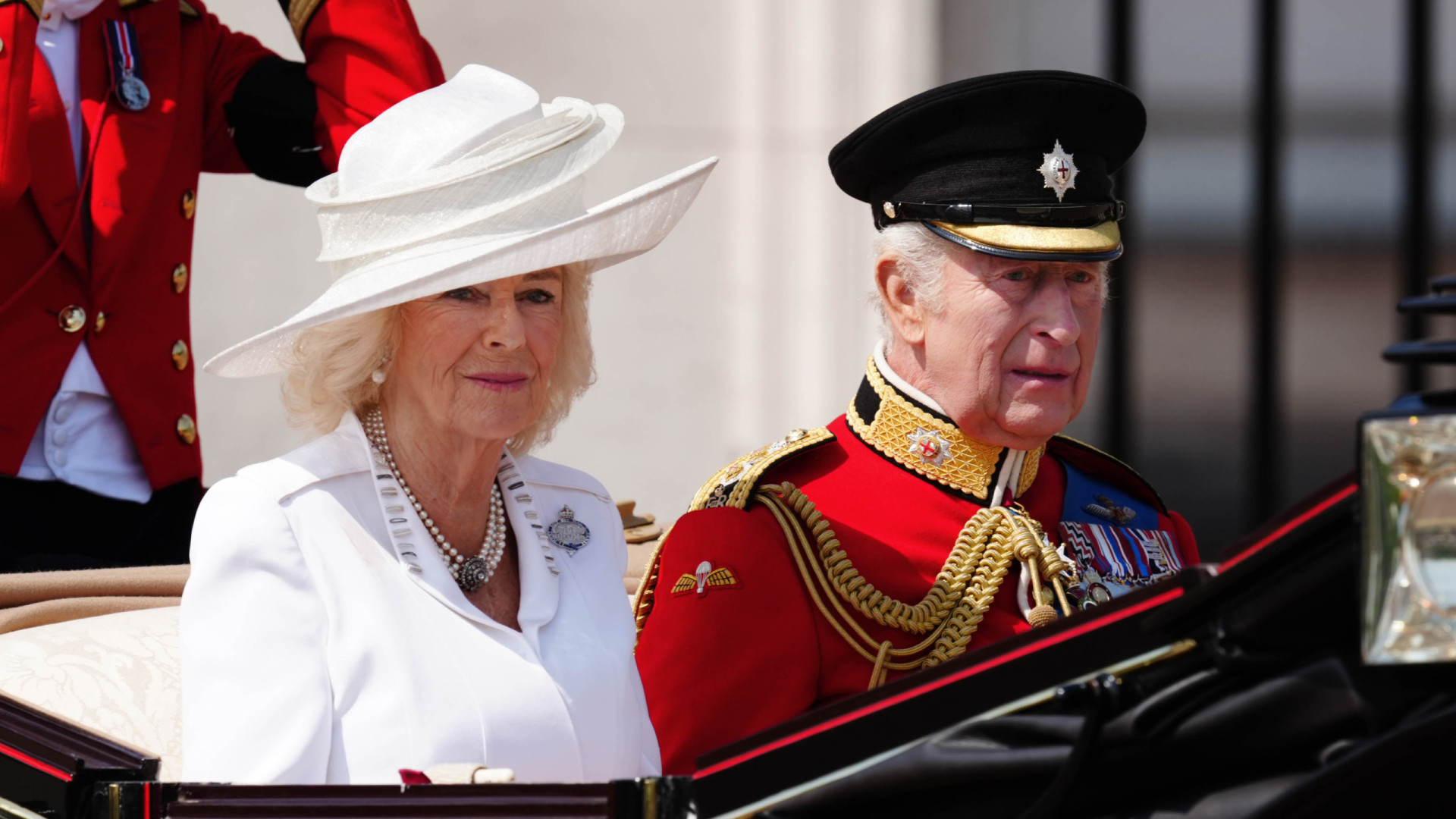 As primeiras imagens do Trooping the Colour (aniversário de Carlos III)