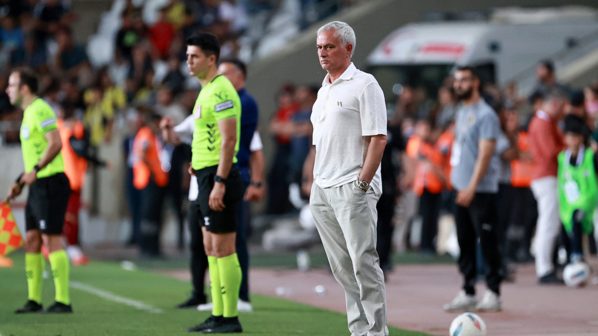 Mourinho prepara-se para 'atacar' estrela da Arábia Saudita