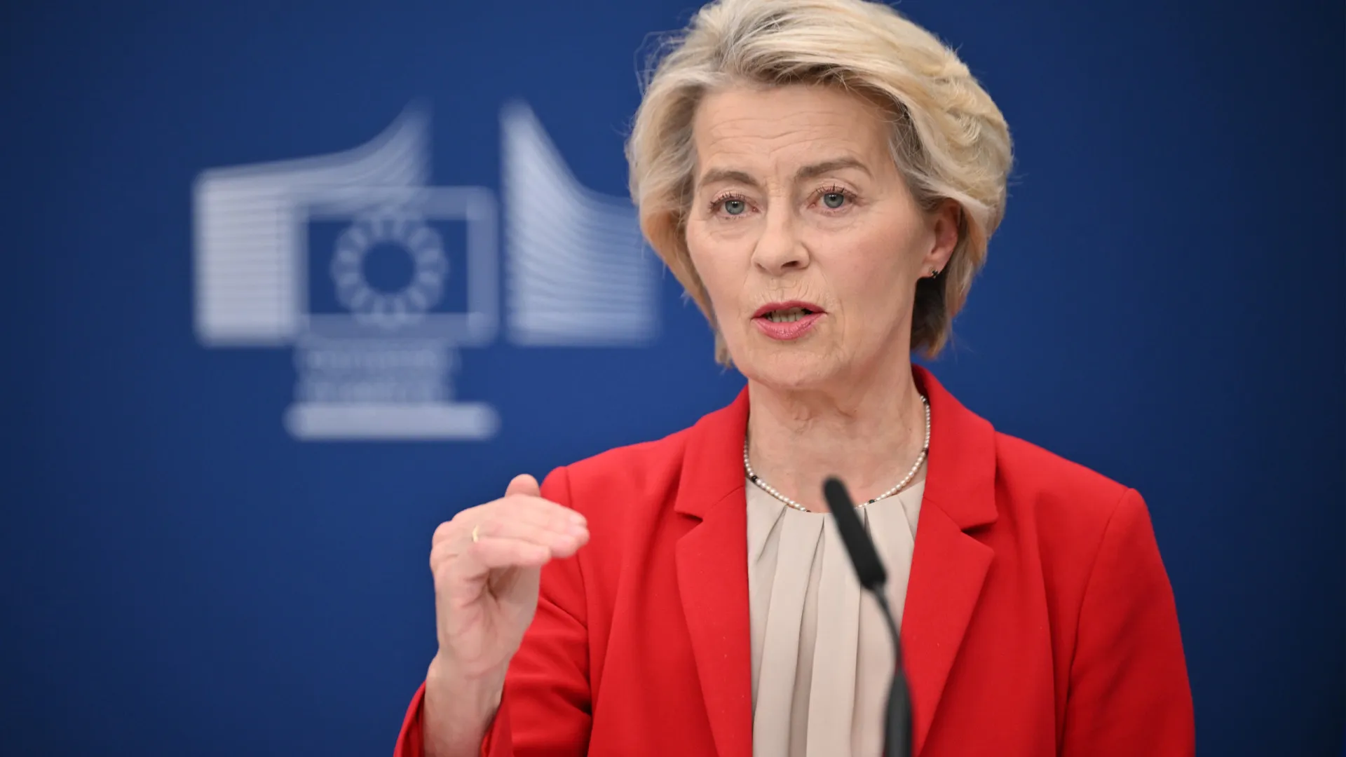 
                    Von der Leyen reconhece que proposta de usar ativos russos 