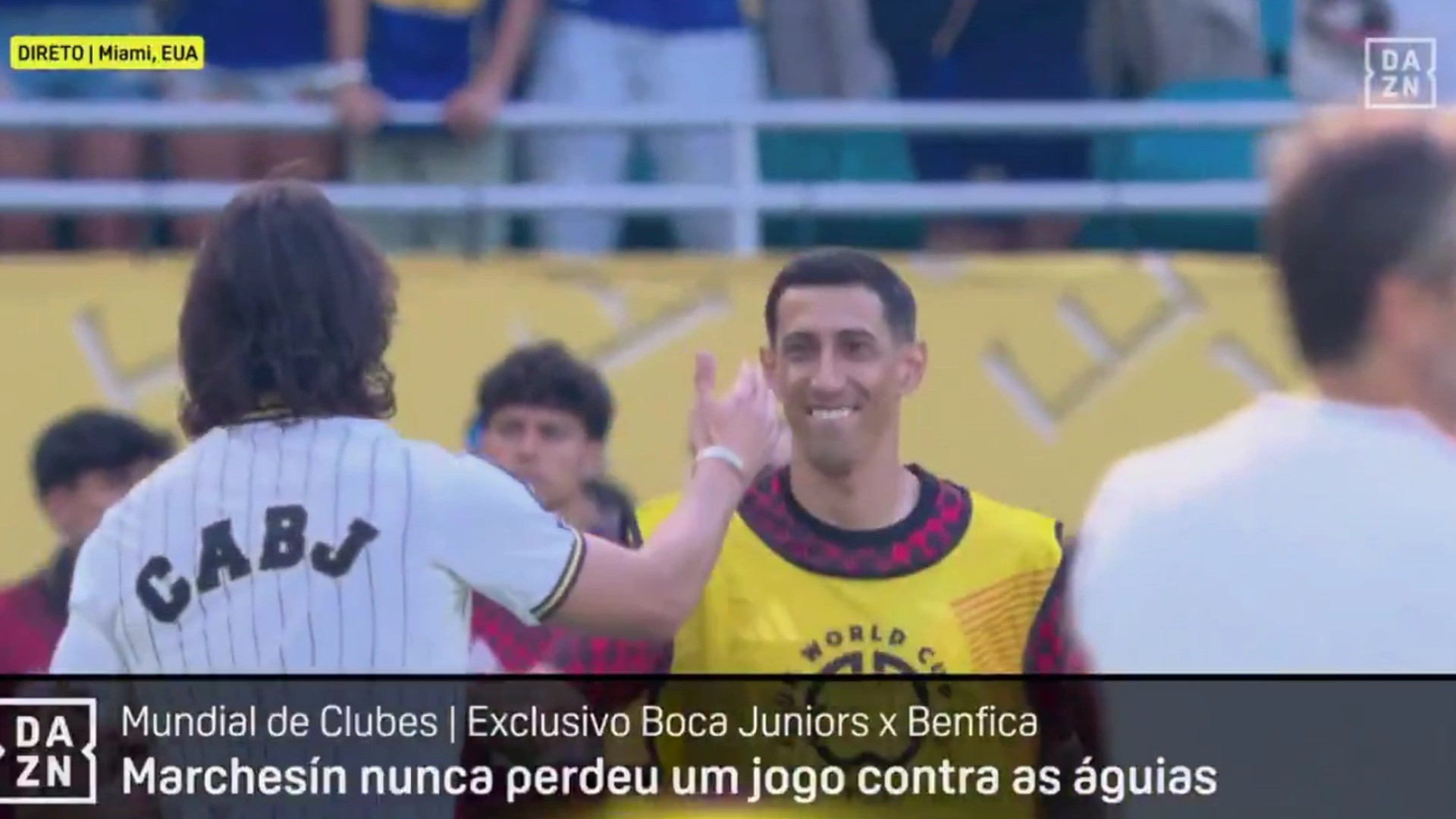 Di María reencontrou Cavani no Boca Juniors-Benfica e aconteceu isto