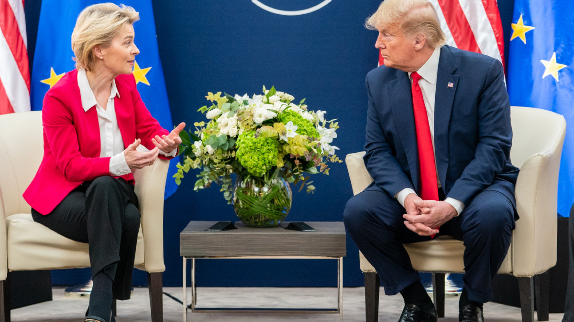 Trump e Von der Leyen instruem as suas equipas a acelerar negociações