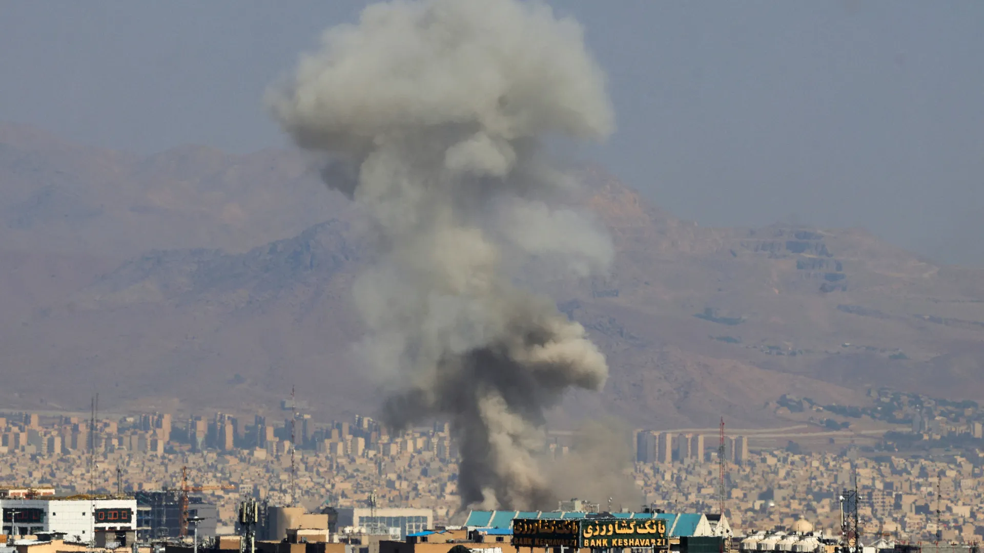 
                    Israel reclamou ataque contra complexo do gabinete presidencial de Teerão
                