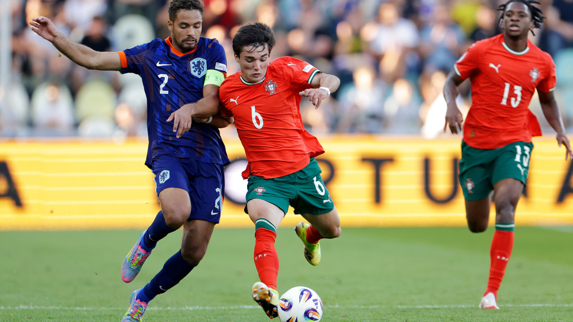Desilusão total. Portugal não acerta passo e está fora do Europeu sub-21