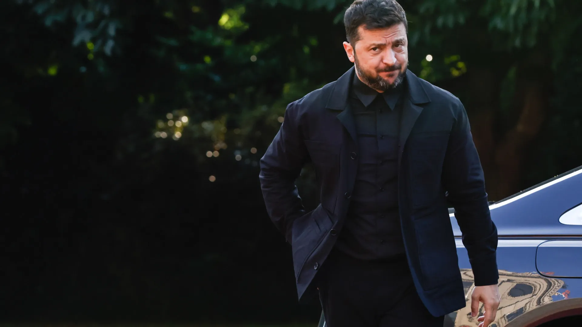 
                    Zelensky: Paz deve respeitar 