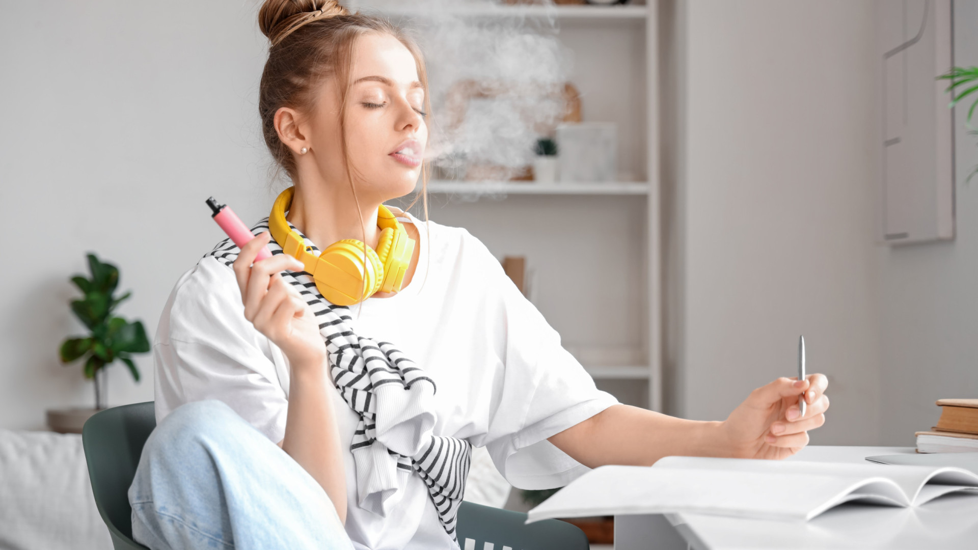 Estudo. Vaporizadores descartáveis mais cancerígenos do que cigarros