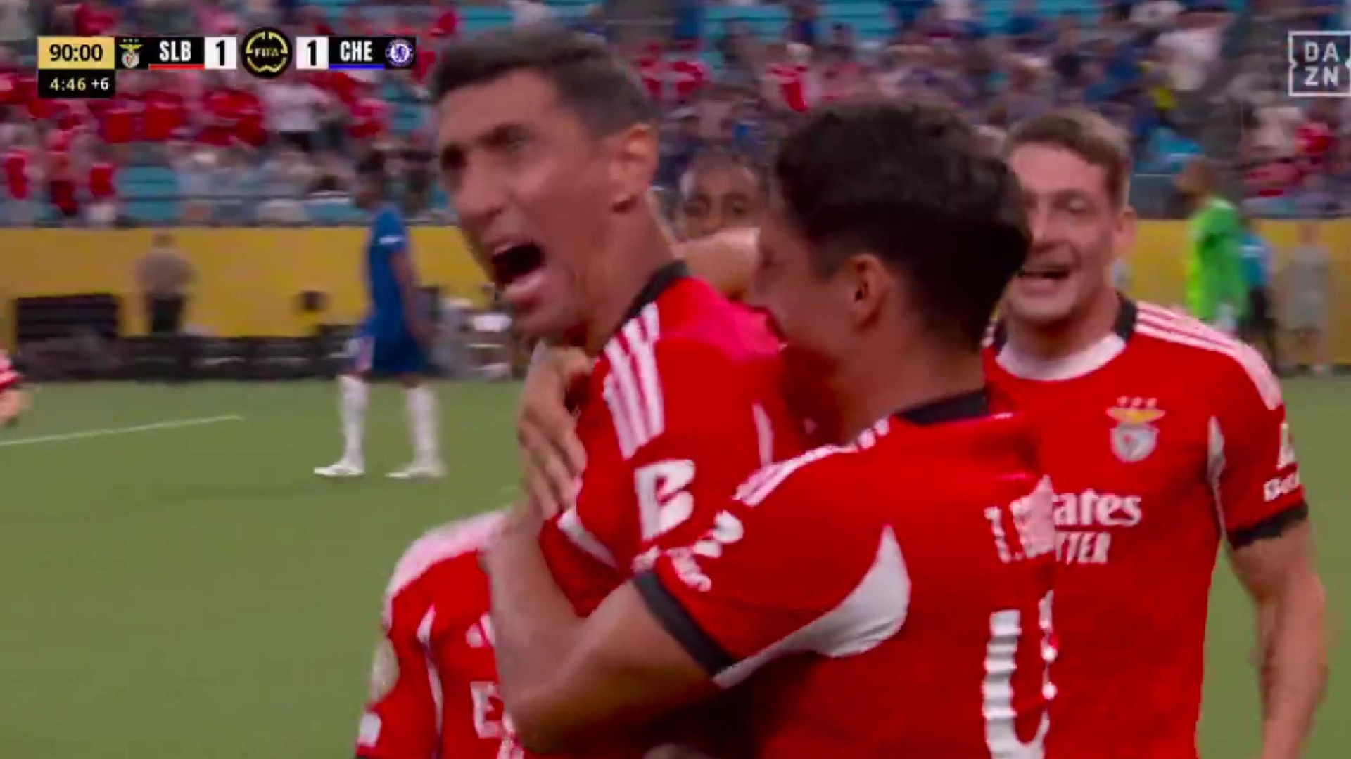 Di María ‘safou’ Benfica nos descontos e forçou assim o prolongamento
