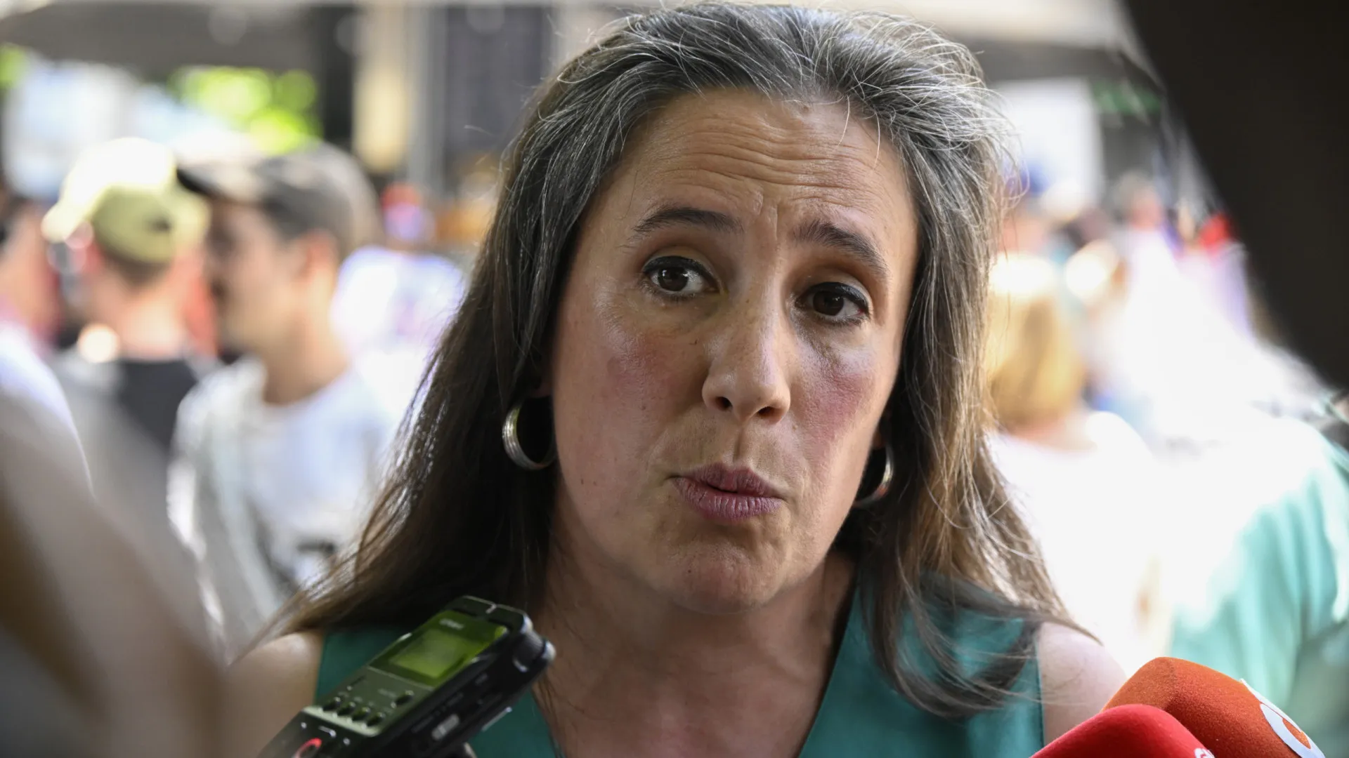 
                    Montenegro? Não consegue escolher entre 