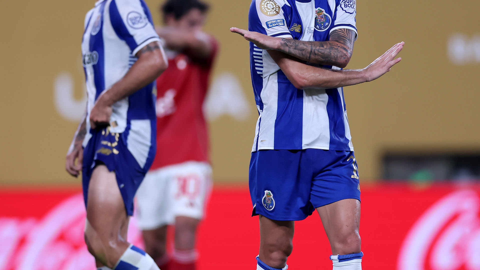 Oficial: FC Porto anuncia regresso de Fábio Vieira ao Arsenal