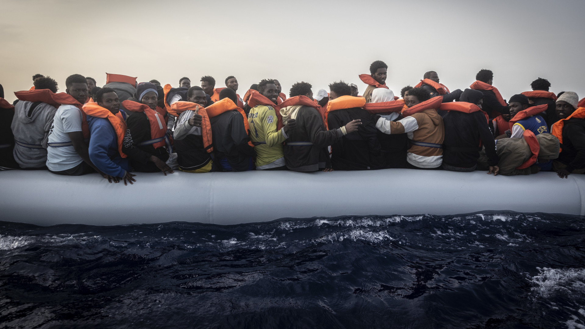 Líbia pressionada a adotar medidas para travar travessias no Mediterrâneo