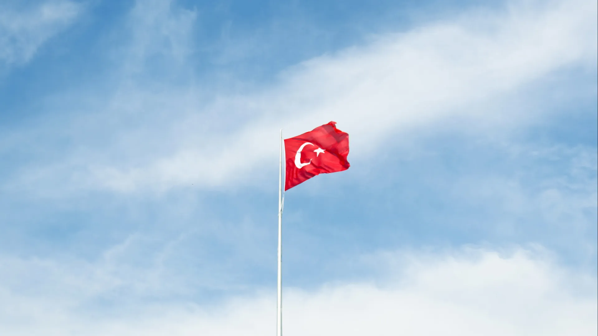 Afeganistão e Paquistão retomam negociações a 6 de novembro em Istambul