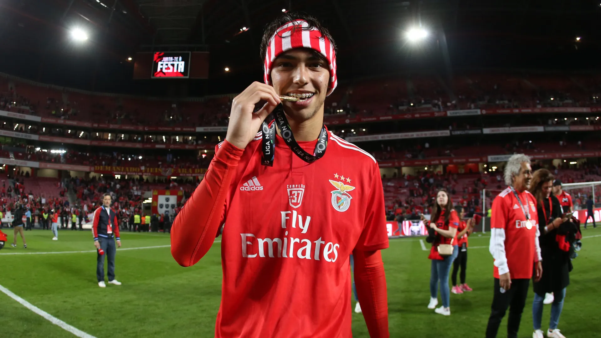 Benfica rebenta a escala. Ninguém faturou mais com a formação esta década