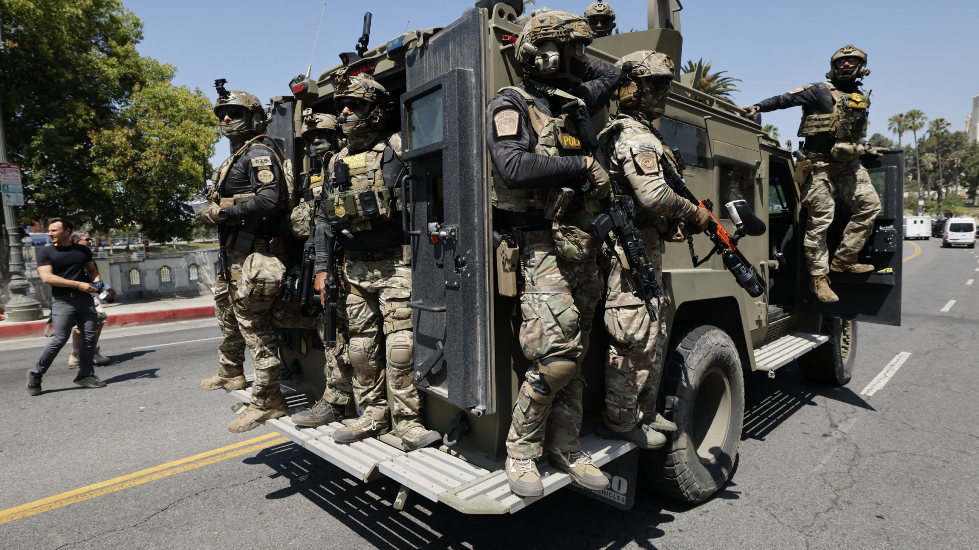 EUA retiram 1.350 militares da Guarda Nacional destacados em Los Angeles
