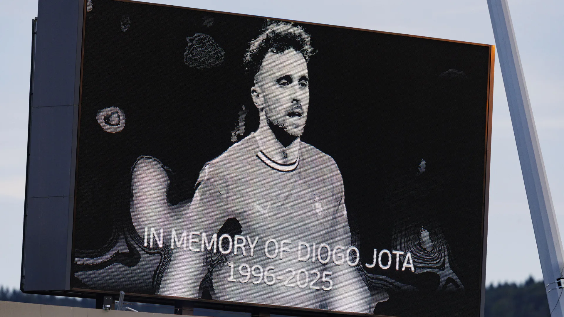 
                    Atlético e Liverpool preparam homenagem para Diogo Jota na Champions
                