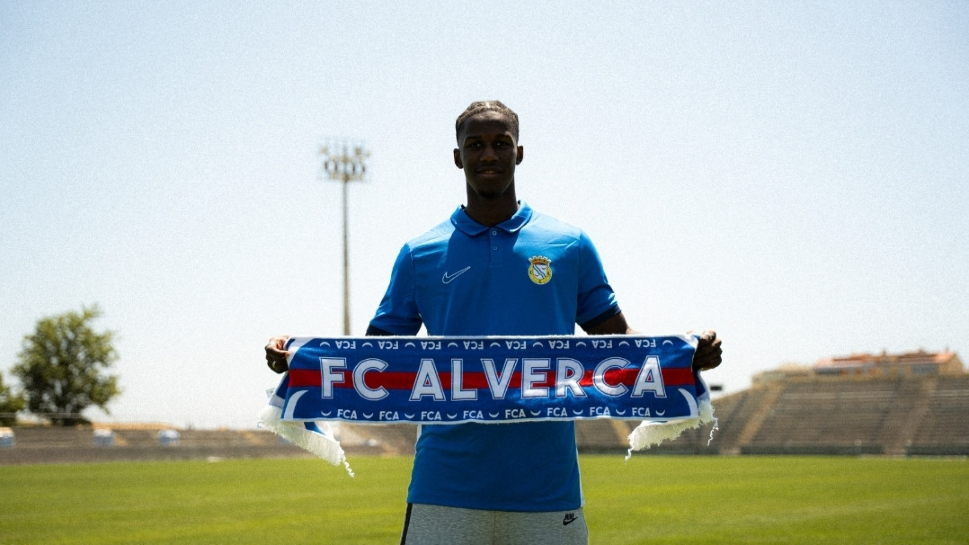 Oficial: Chiquinho deixa Wolverhampton para reforçar o Alverca 