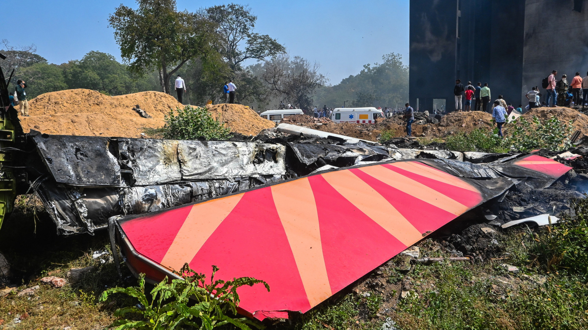 Pouco antes da queda, houve corte de combustível no avião da Air India
