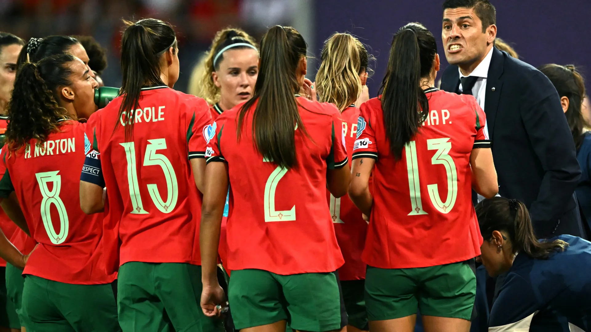 
                    UEFA confirma Portugal entre os candidatos a receber o Euro'2029 feminino
                