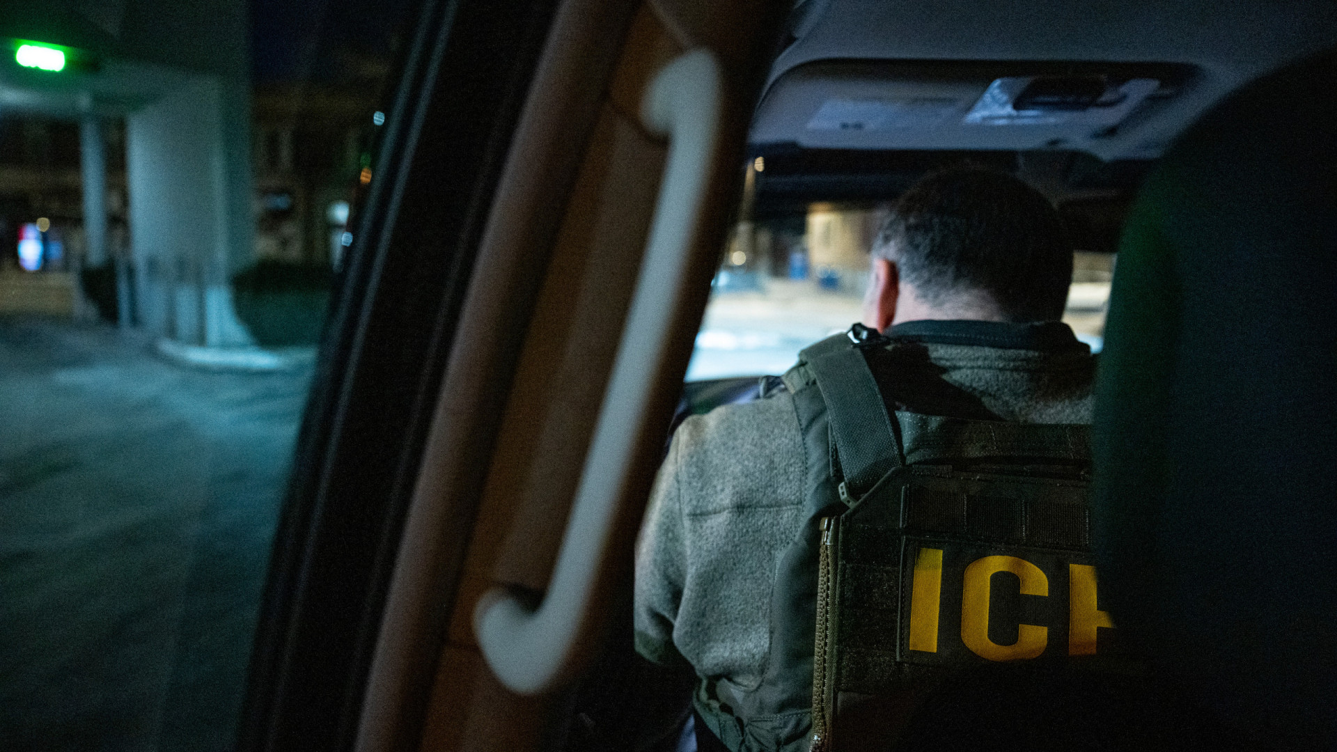 Morreu imigrante que caiu de telhado de uma estufa durante rusga nos EUA