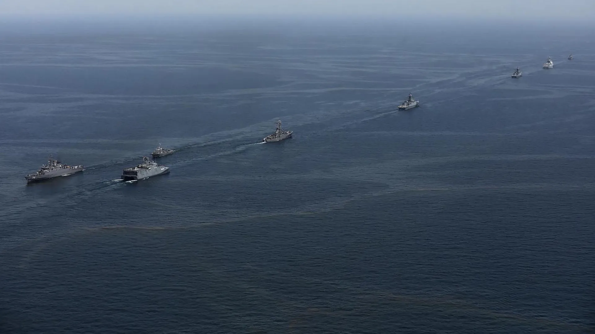 Pelo menos um morto em ataque a petroleiro no golfo de Omã