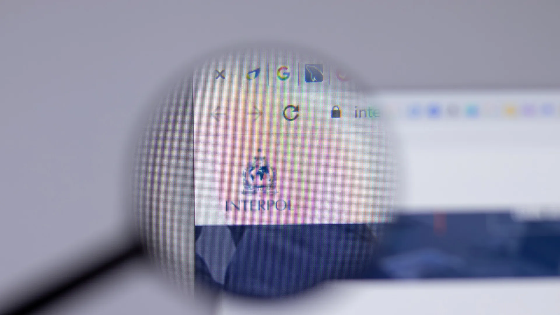 
                    Alertas das polícias sobre fraudes 'online' aumentaram 50% num ano
                