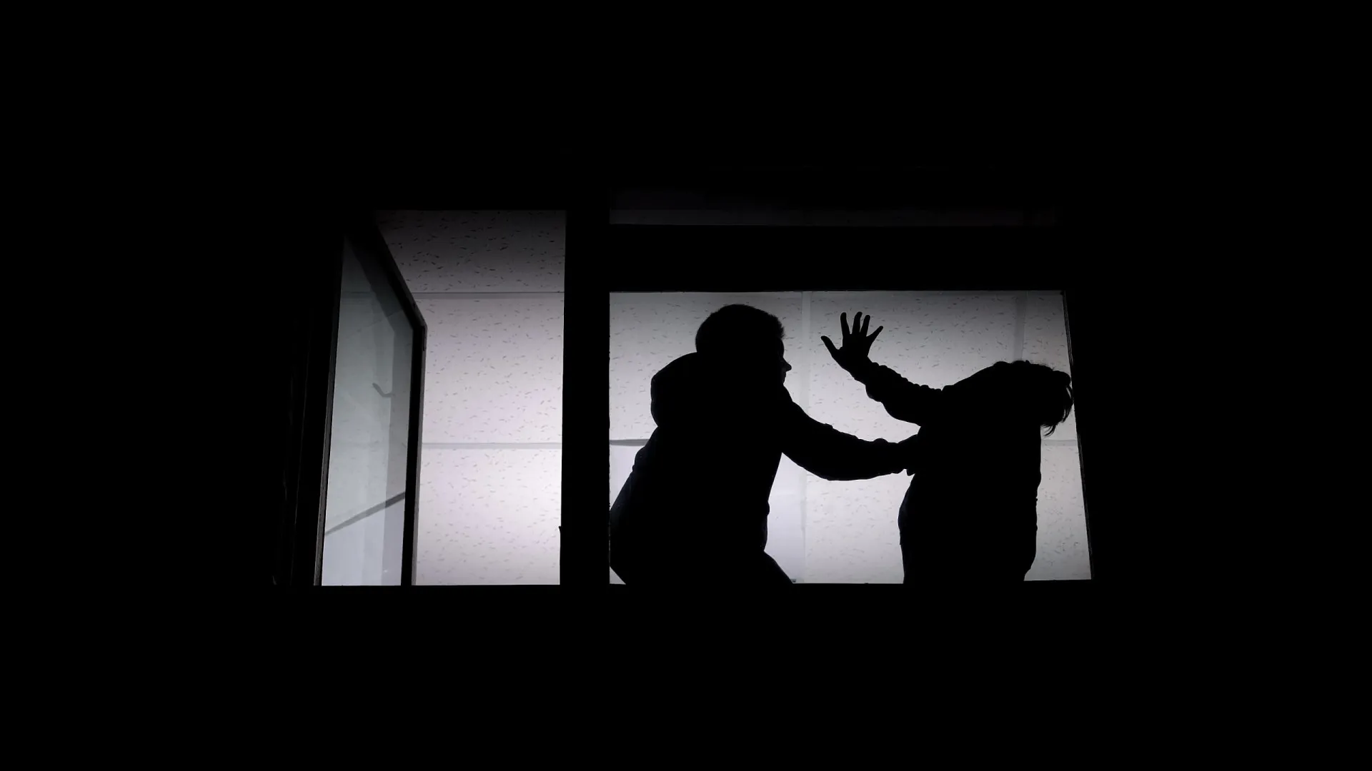 
                    Homem mata 'ex' em Espanha depois de esta anunciar que ia voltar a casar
                