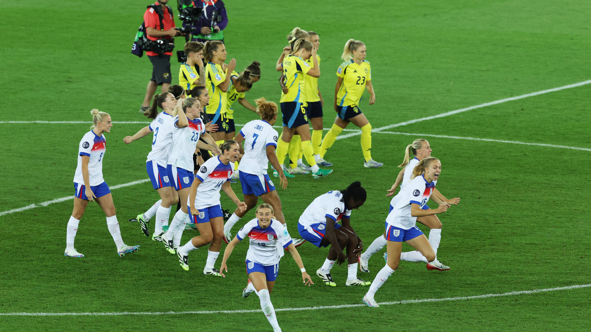 Inglaterra supera Suécia nos penáltis rumo às 'meias' do Euro feminino