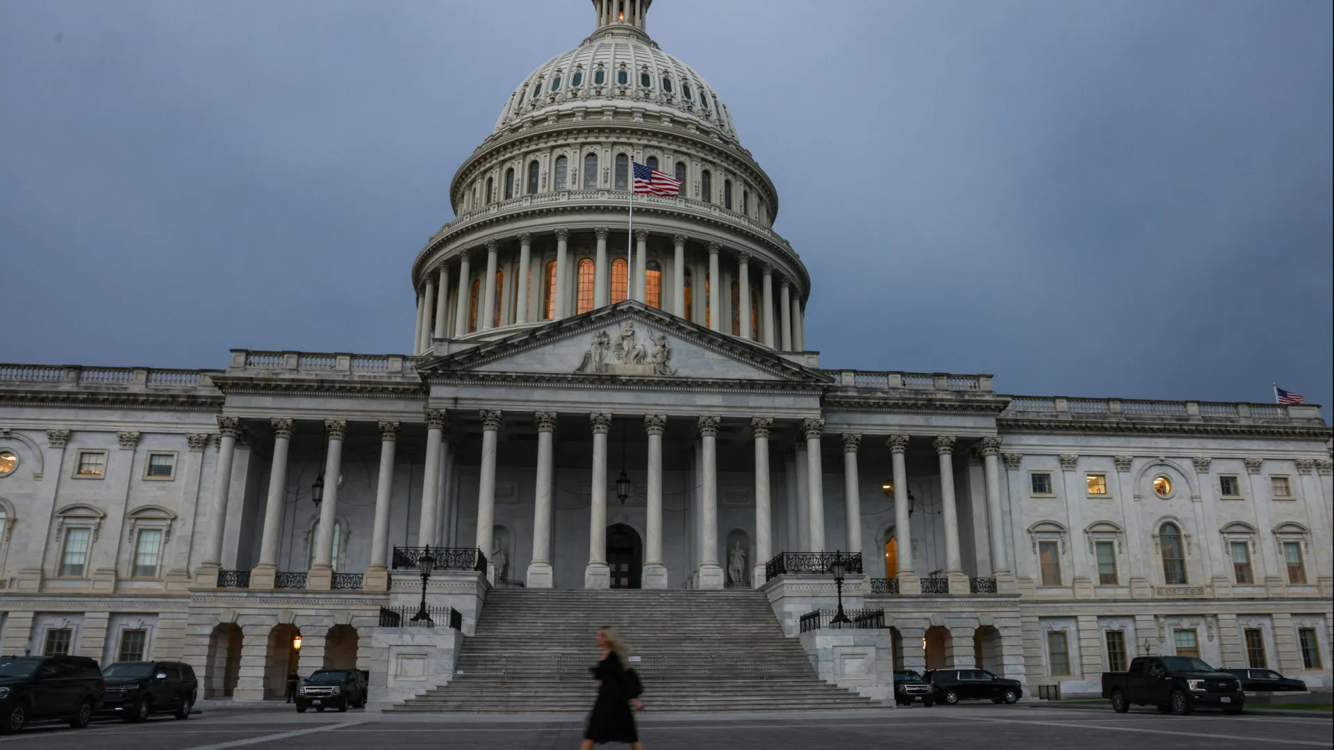 
                    Senado dos EUA aprova financiamento para Departamento de Segurança Interna
                