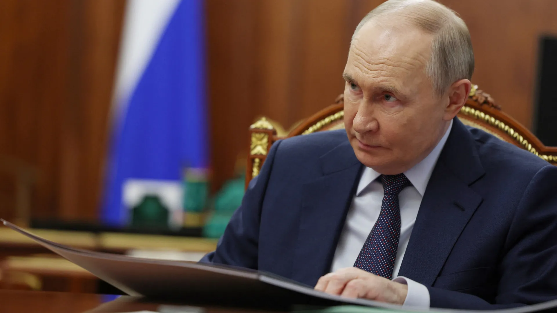 
                    Putin e Netanyahu discutem por telefone situações em Gaza, Irão e Síria
                