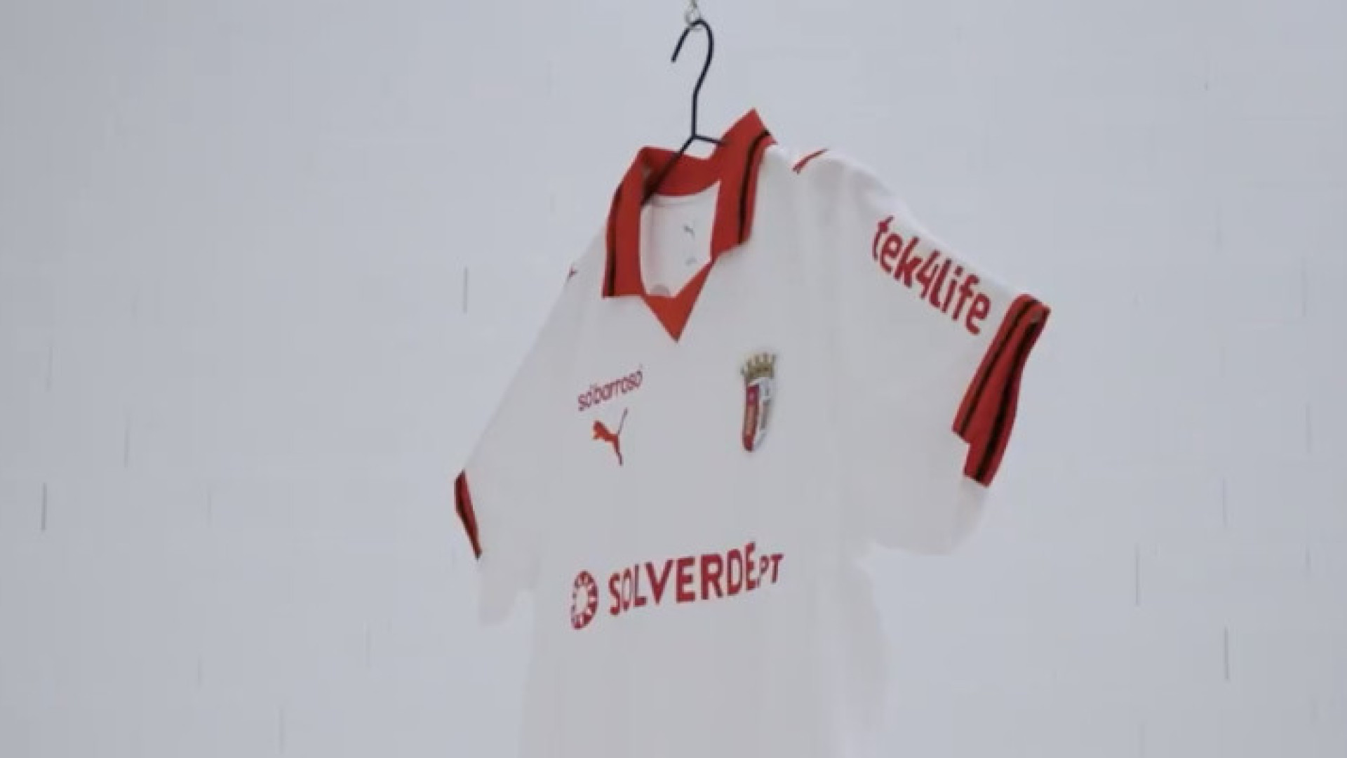 Sp. Braga quebra ‘suspense’ e desvenda camisola alternativa para 2025/26