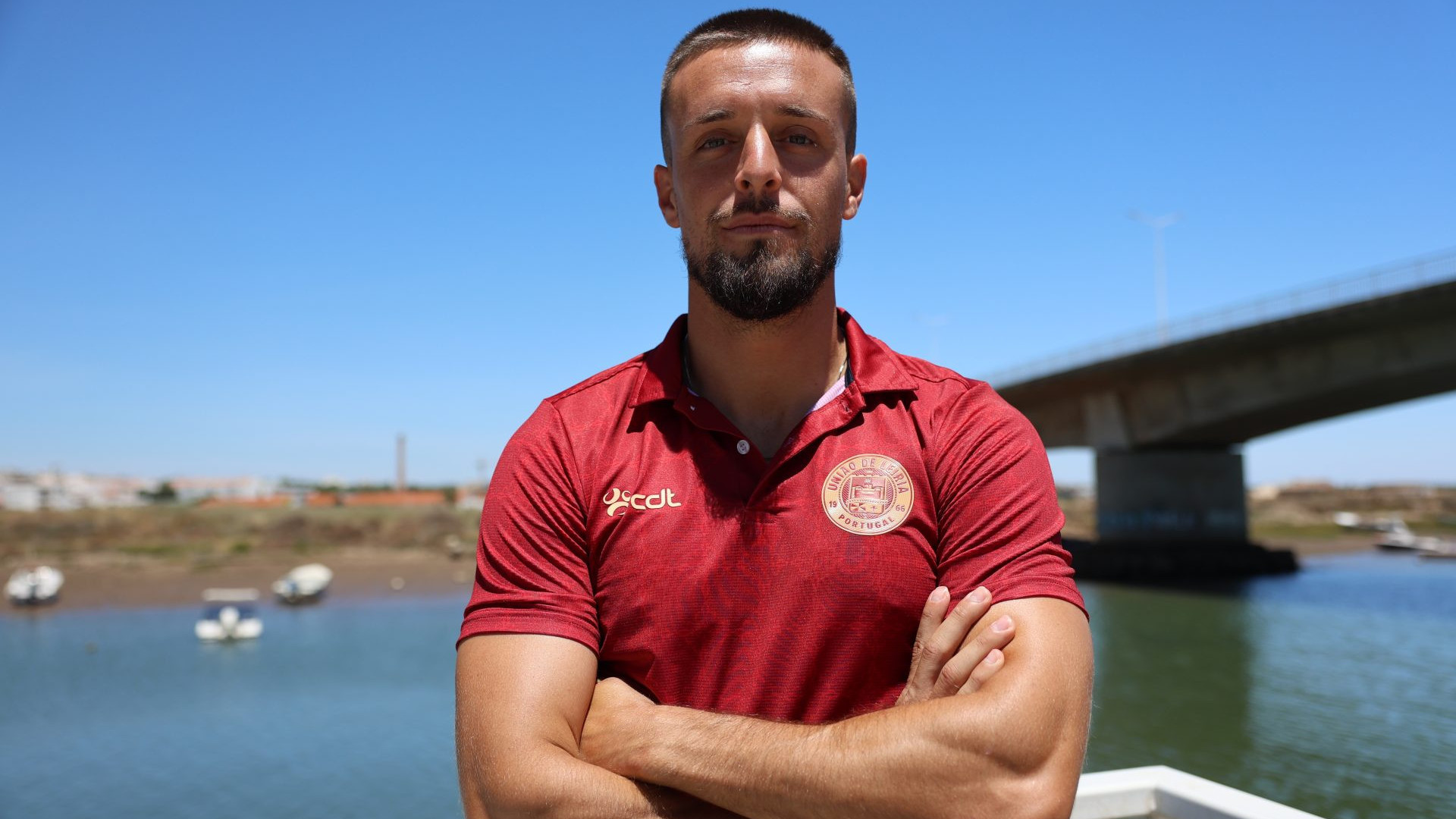 Oficial: Genaro Rodríguez reforça meio campo da União de Leiria