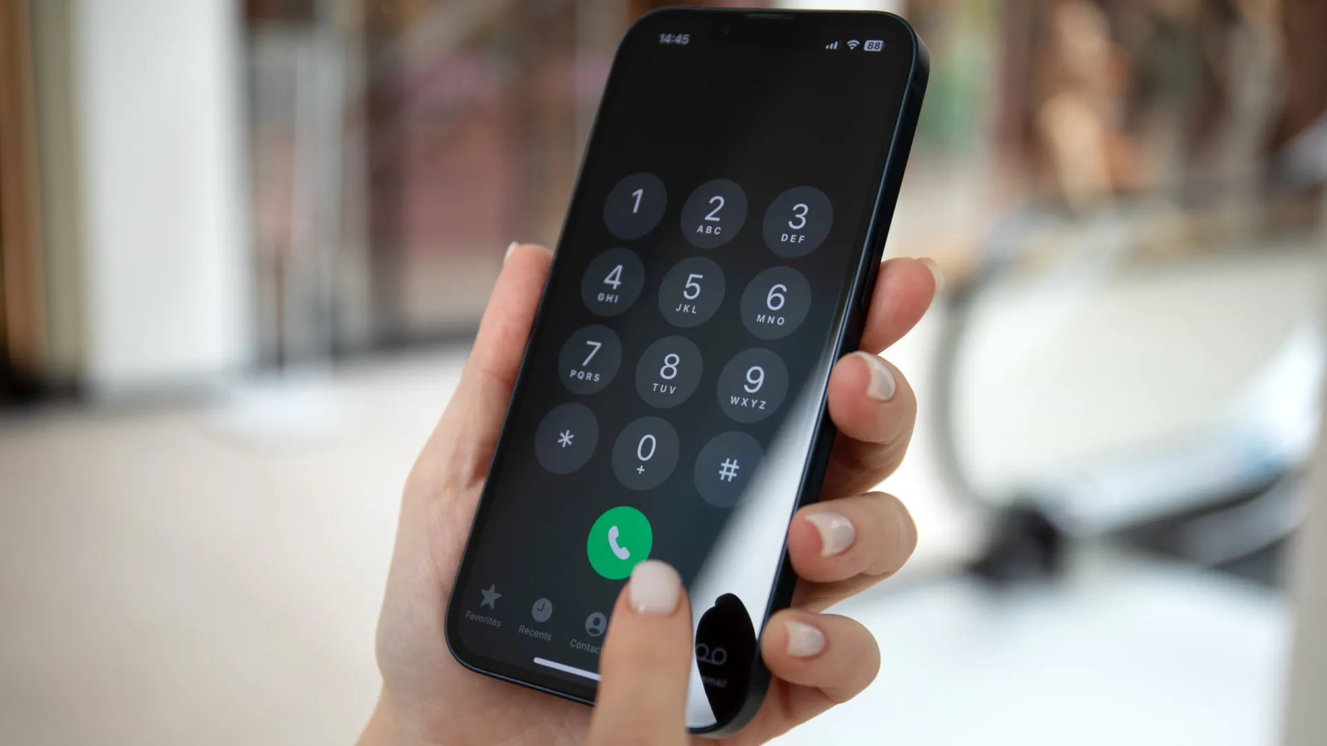 
                    Uso de 'smartphones' é mais limitado nos colégios do que escolas públicas
                