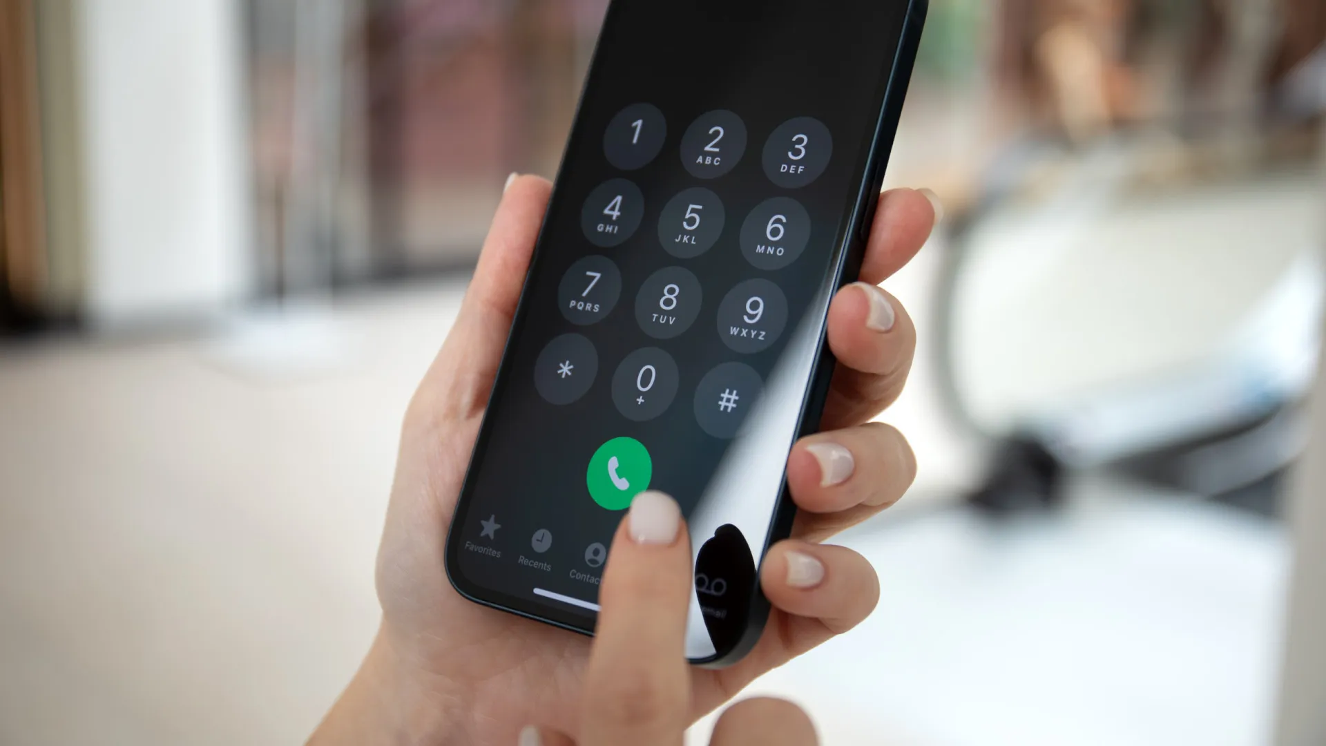 
                    SNS 24 ou 112? Náusea, dor, acidente: Caso a caso, saiba para onde ligar
                