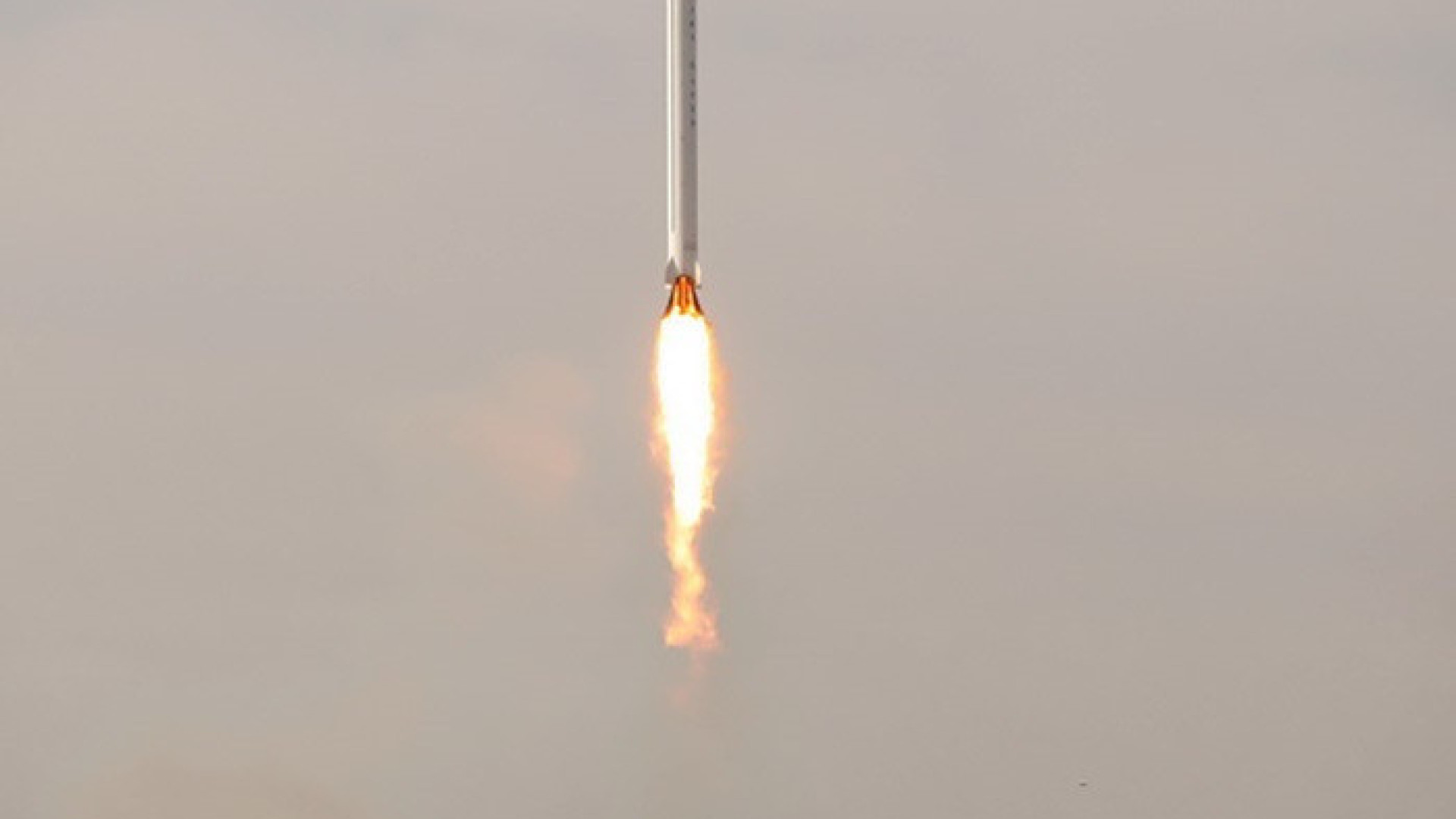 Irão realizou teste suborbital do satélite Qased para avaliar tecnologias