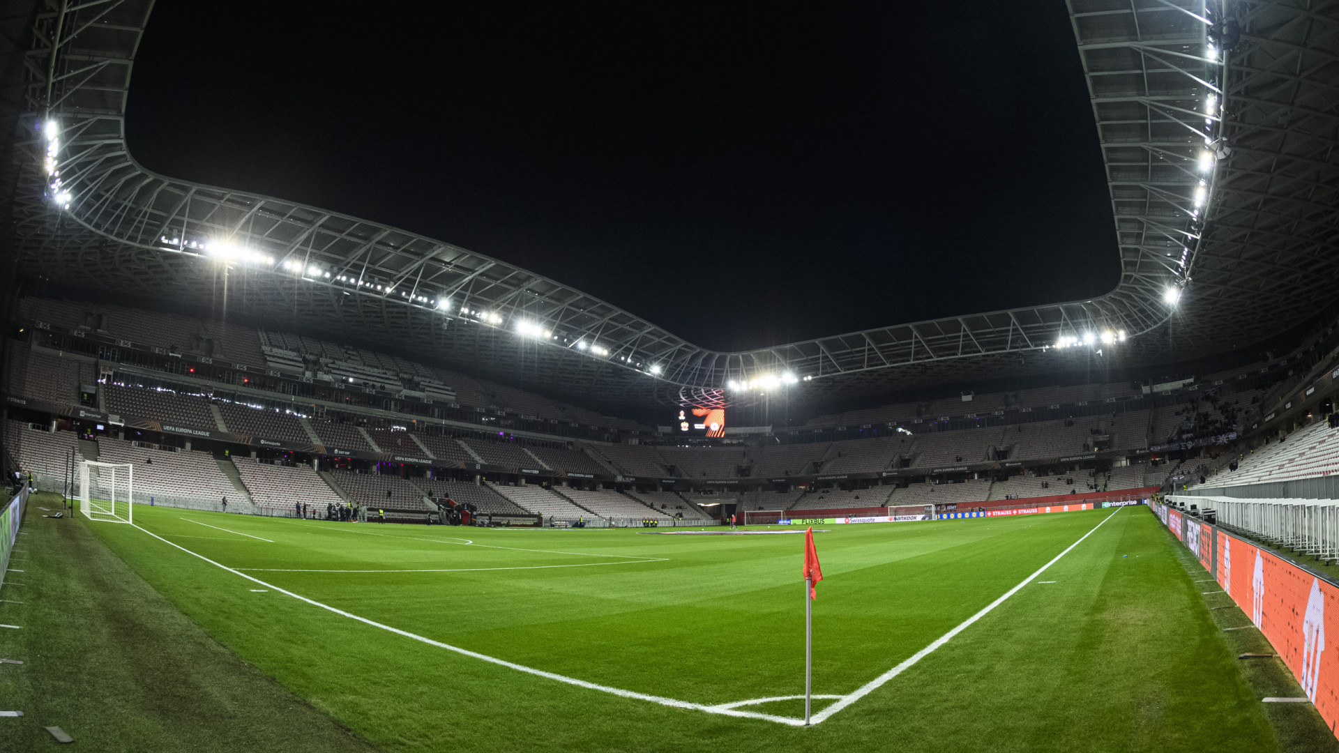 Oficial: Benfica vai estrear-se na Champions sem adeptos nas bancadas