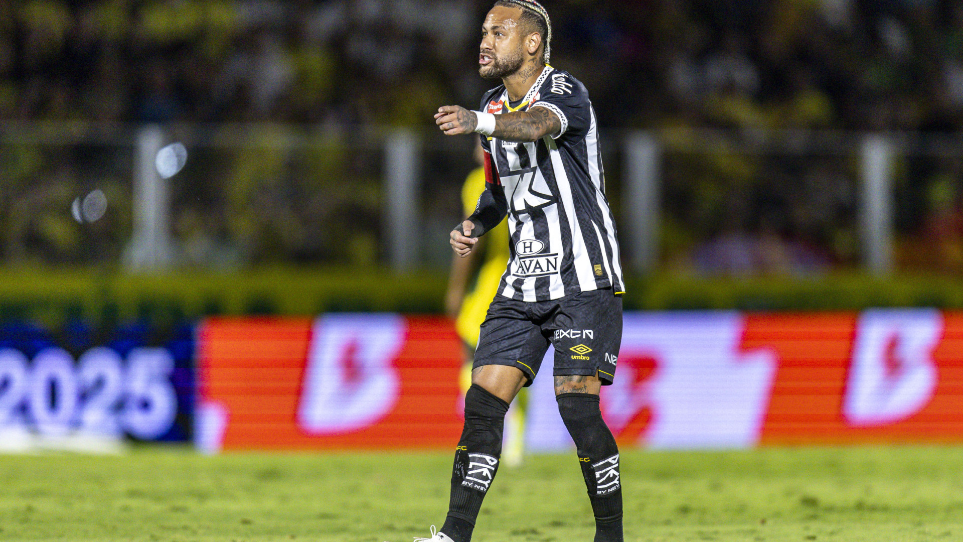 Neymar deixa aviso aos adeptos do Santos: 