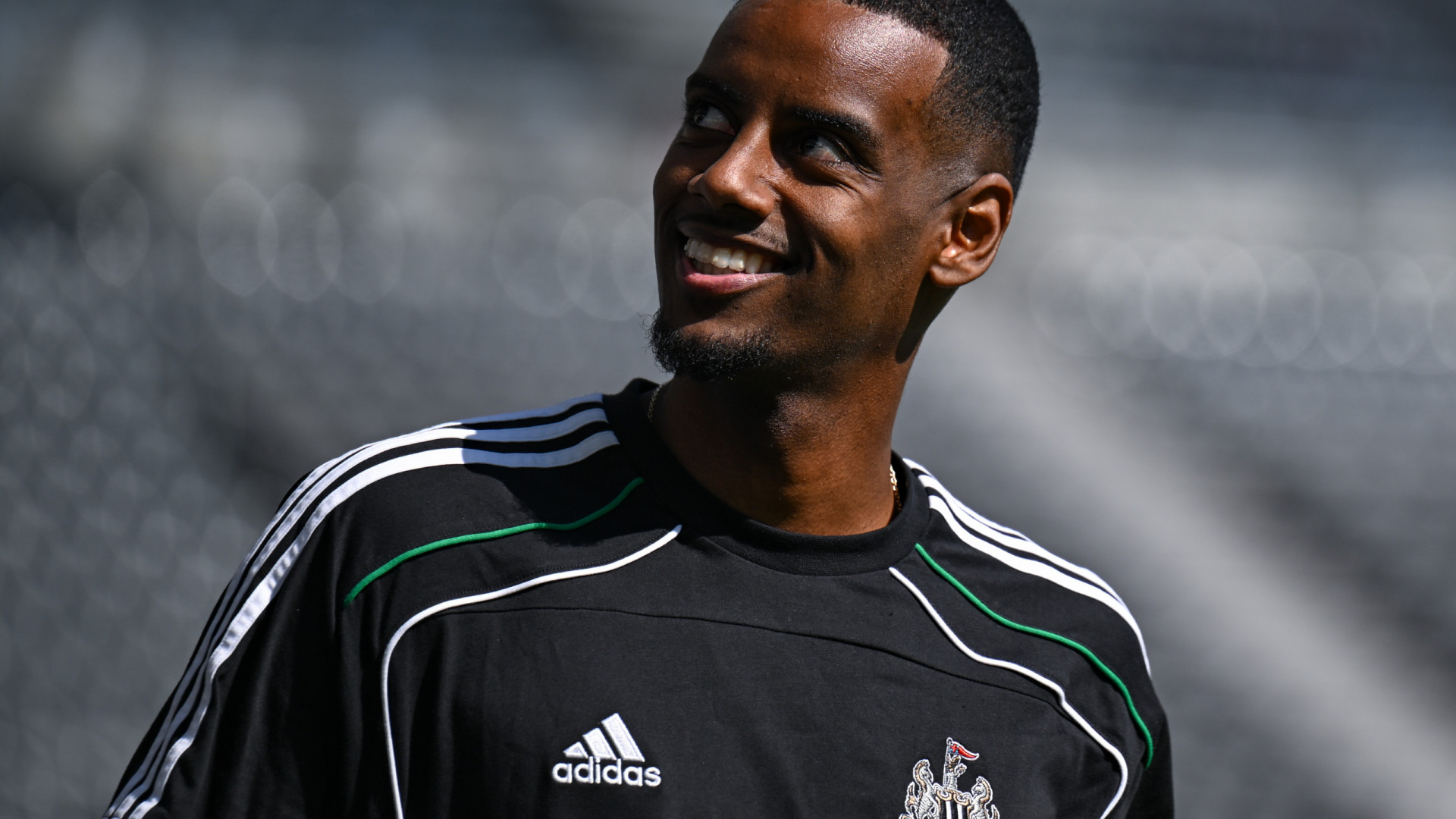 Alexander Isak força saída e motiva ‘sismo’ em Inglaterra. O que se sabe?