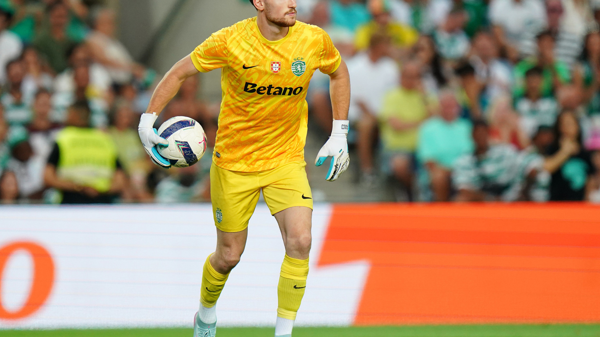Franco Israel deixa promessa ao Sporting: 