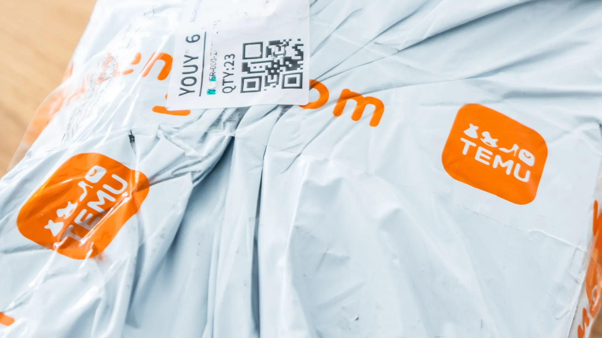 
                    Eurodeputados manifestam à Temu preocupação com bens contrafeitos
                