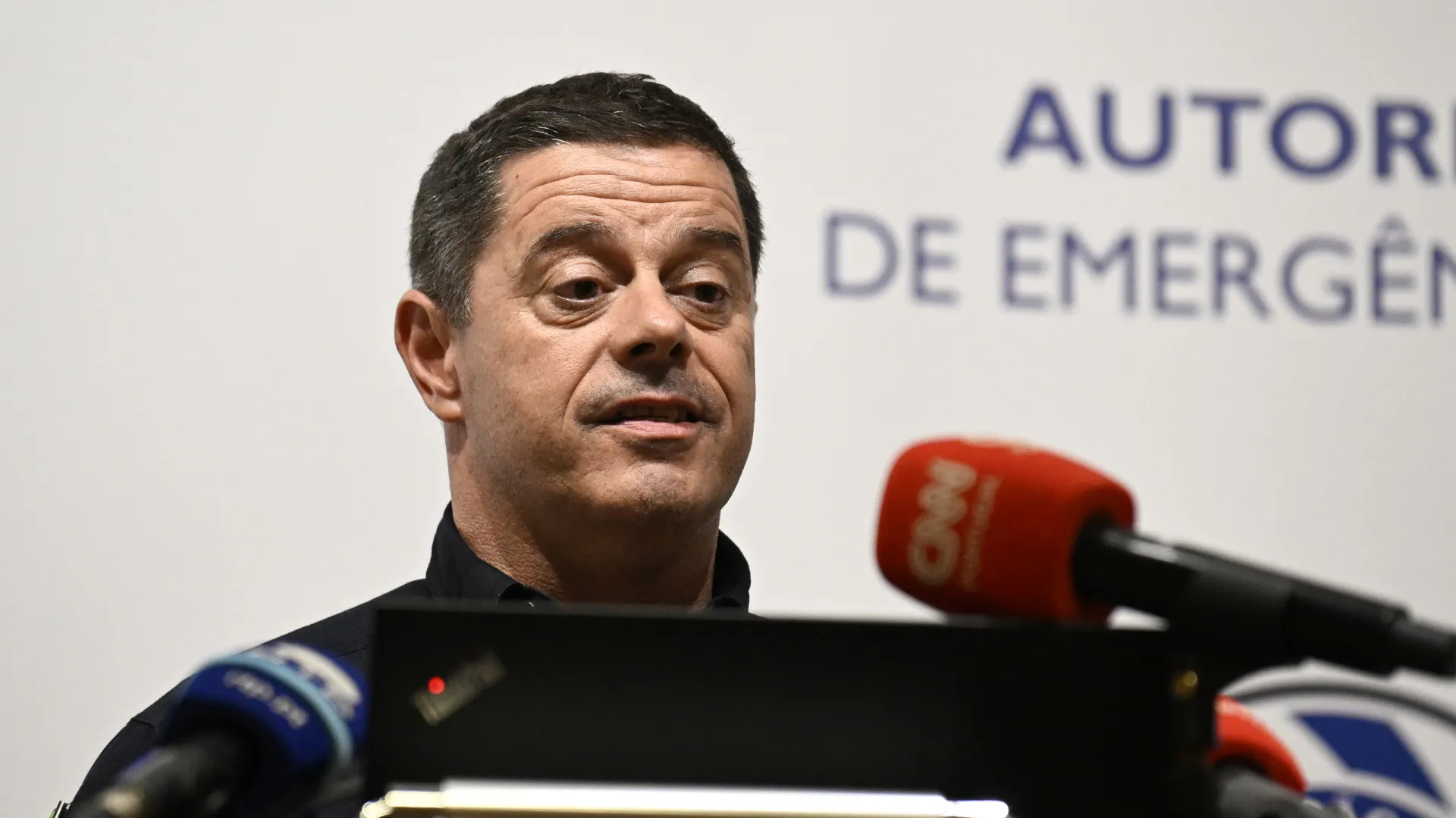 
                    Chuva intensa, vento forte e agitação marítima até quarta-feira
                