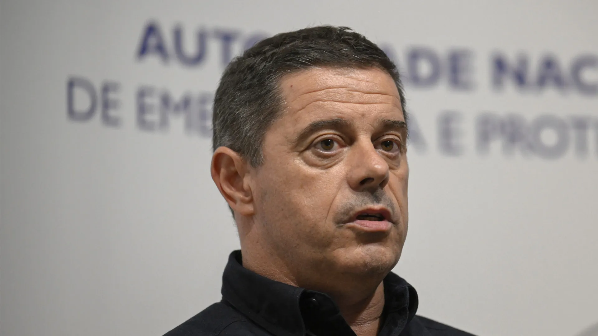 
                    Deslocação a Bruxelas durante tempestades? 