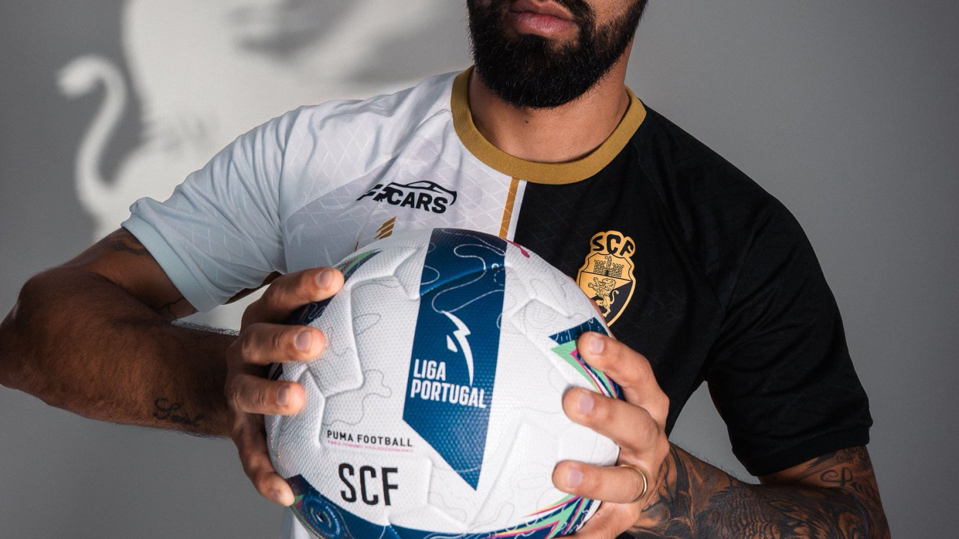 Oficial: Franco Romero reforça linha defensiva do Farense