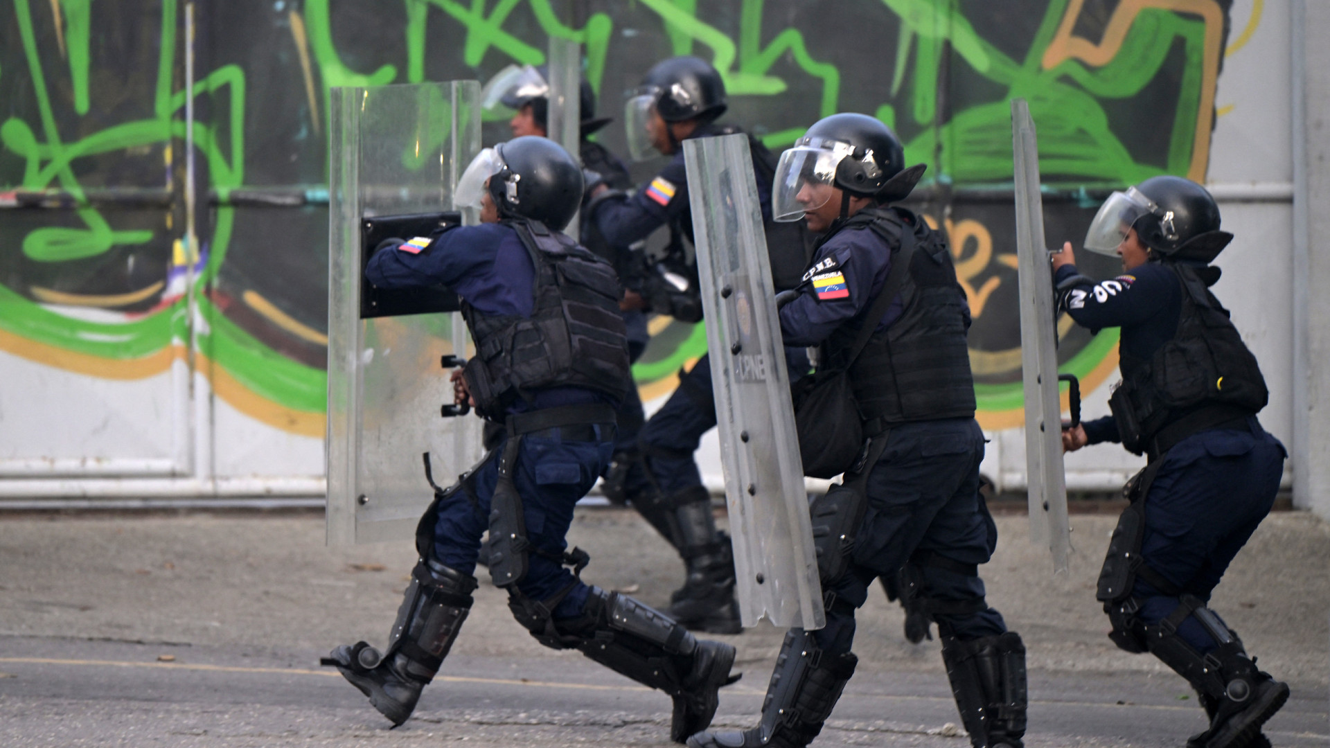 Venezuela. Polícia toma controlo de sede regional do partido da oposição
