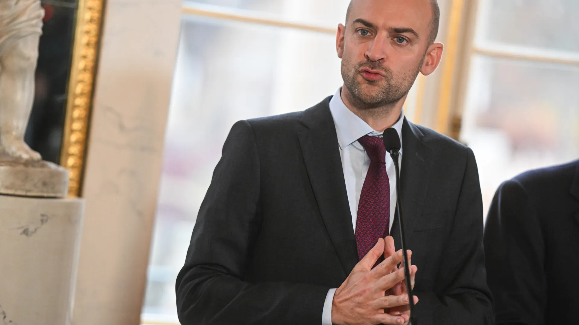 
                    G7 vai apoiar infraestruturas energéticas ucranianas (após ataques)
                