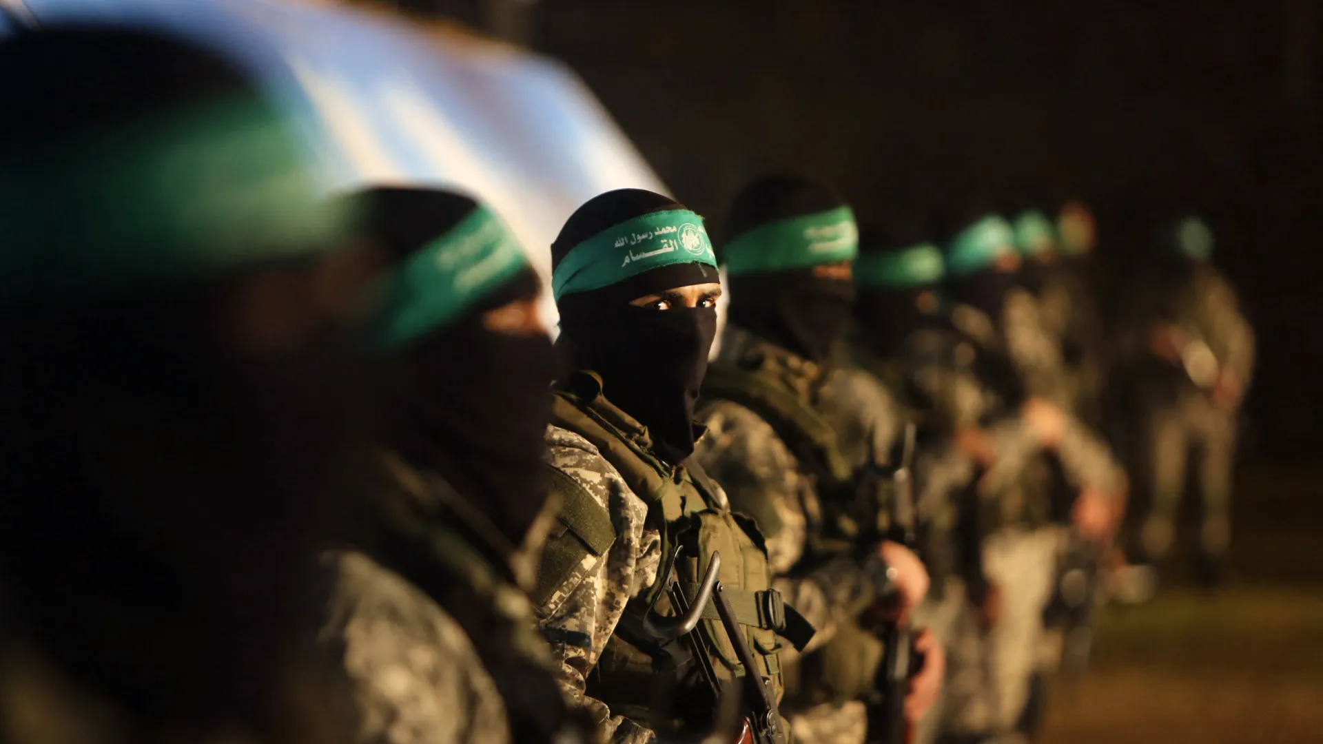 
                    Hamas confirma negociações sobre combatentes encurralados nos túneis de Gaza
                