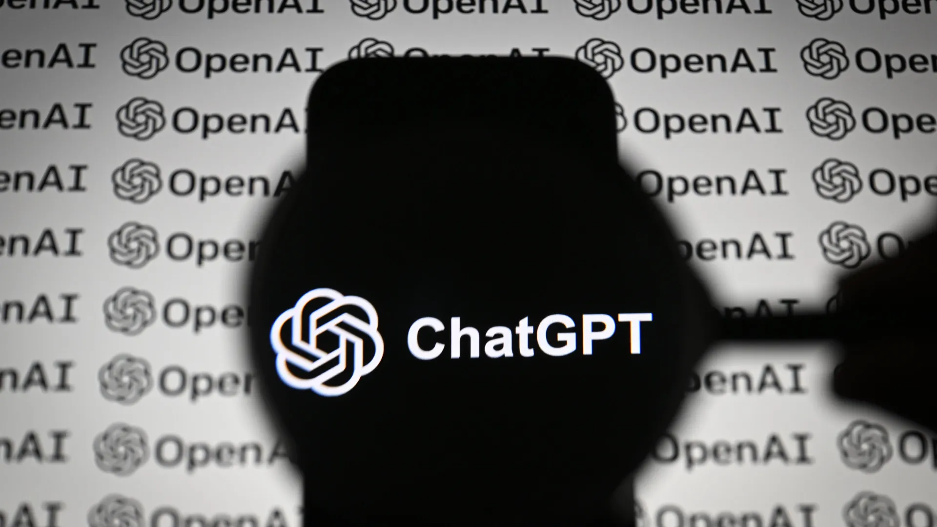 
                    ChatGPT da OpenAI: 220 milhões de subscritores previstos até 2030
                